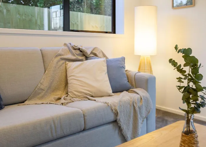 Charming Downtown Hideaway 1 Bed 1 Bath