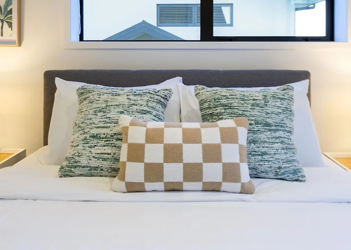 Charming Downtown Hideaway 1 Bed 1 Bath