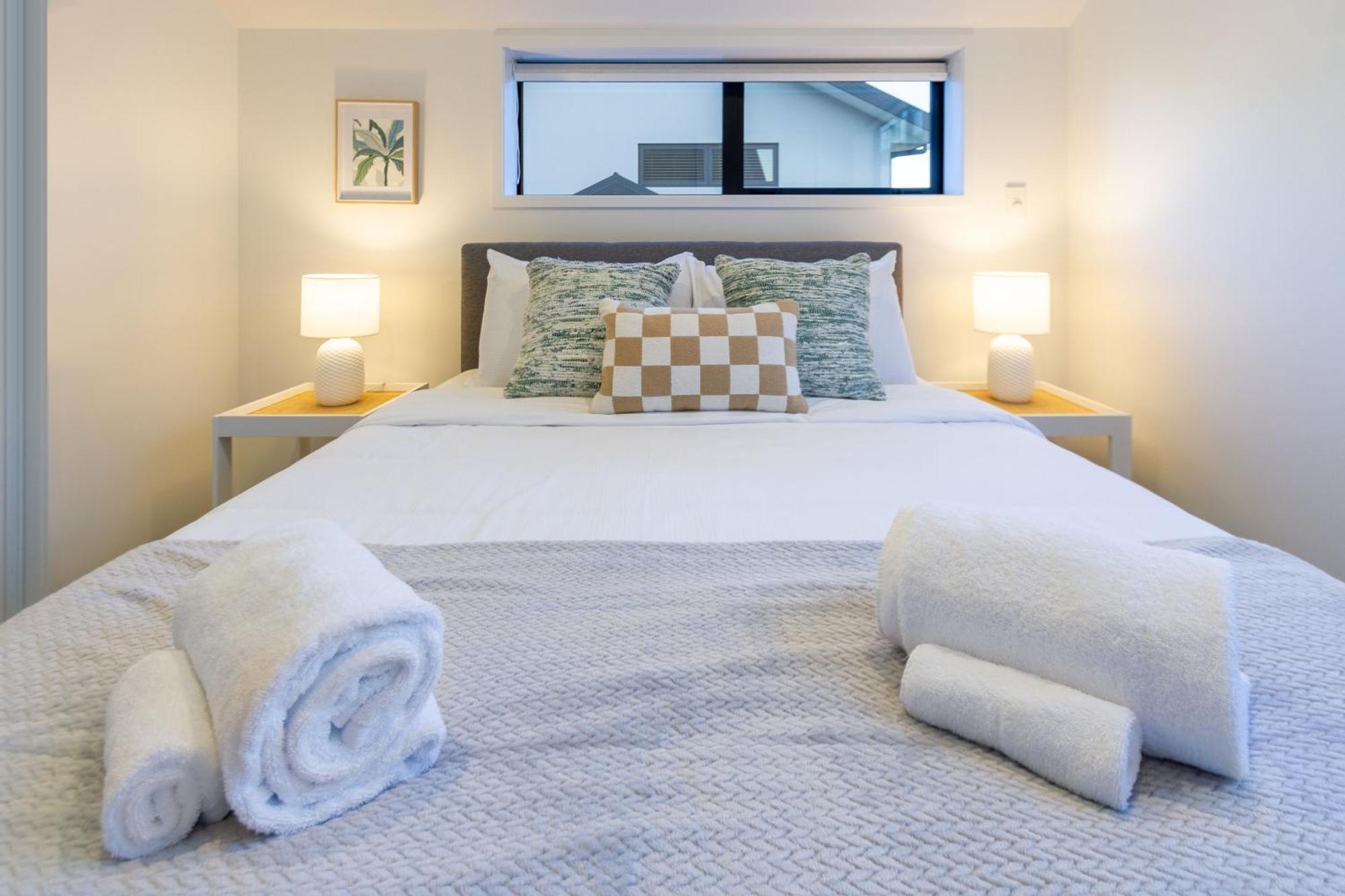 Charming Downtown Hideaway 1 Bed 1 Bath * Christchurch